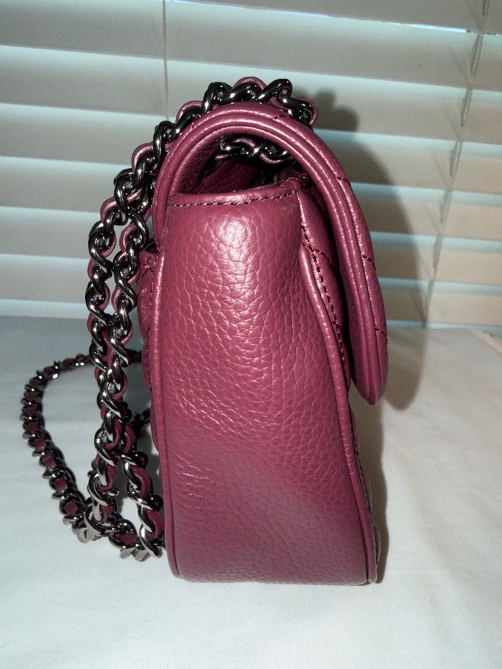 KARL LAGERFELD PARIS Agyness Medium Convertible Shoulder Plum Bag - Picture 4 of 12